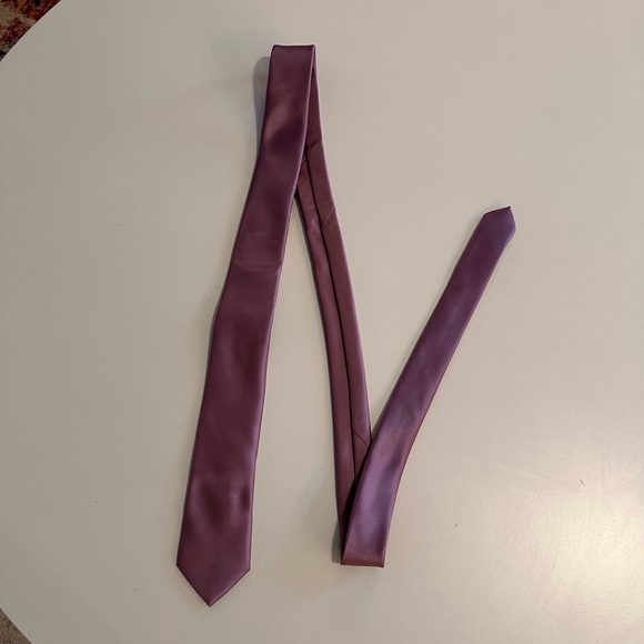 Mauve Skinny Tie - Picture 7 of 7